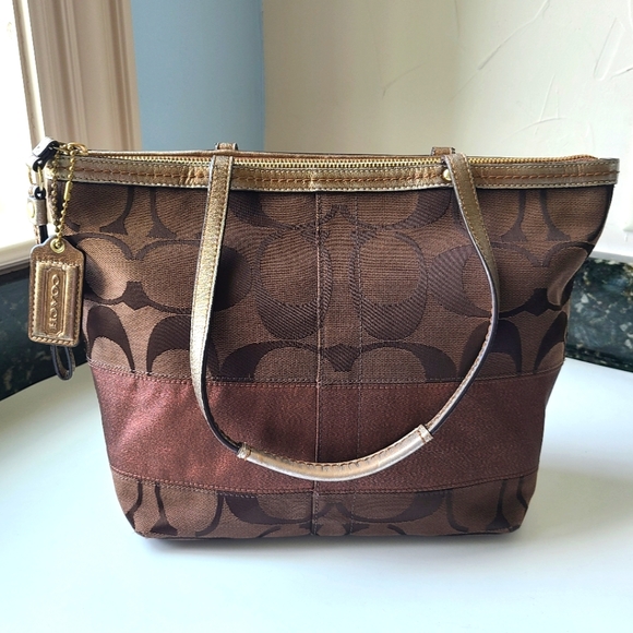 Retired Coach Signature Brown Tote Bronze … - Picture 10 of 16